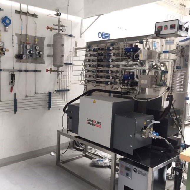 Chemical looping test bench