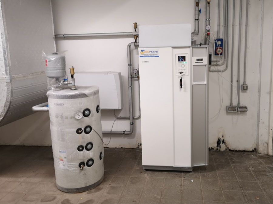 Geothermal heat pump installed, 100-litre buffer and fan coil for thermal management